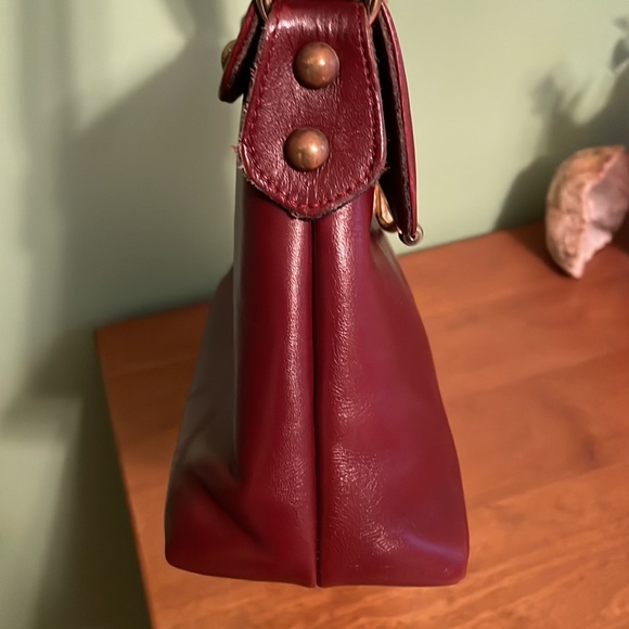 Vintage Etienne Aigner handbag - Picture 6 of 17